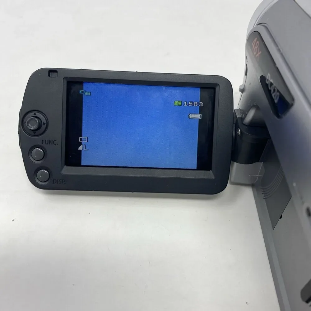 Canon DC420 Mini DVD Digital Camcorder Model 48x Advance Zoom 2000 Digital Zoom